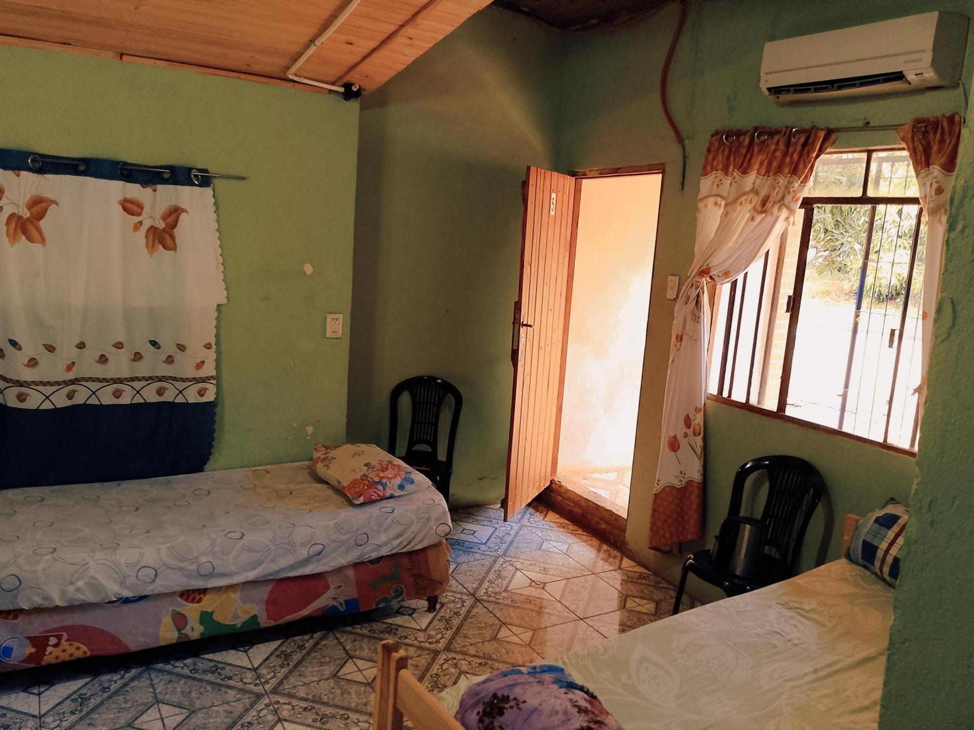 Hostel Loli Puerto Iguazú Chambre photo